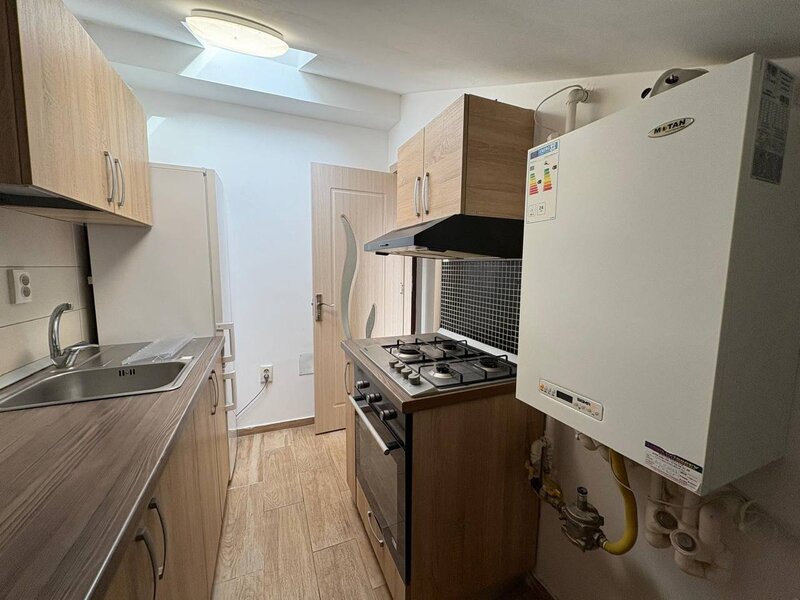 Popesti Leordeni, Strada Fermei, nr. 9,